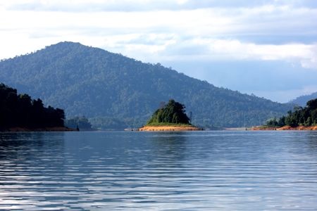an island in tasik kenyir, terengganu